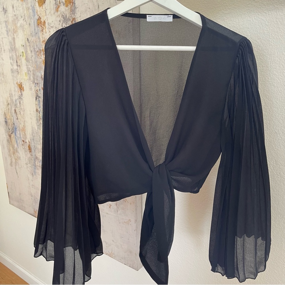 Pammy Pronto Moda Tie-Front Crop Black Blouse